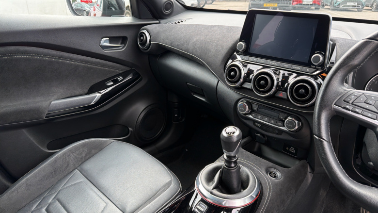 Nissan Juke 1.0 DiG-T 114 Tekna+ 5dr Petrol Hatchback